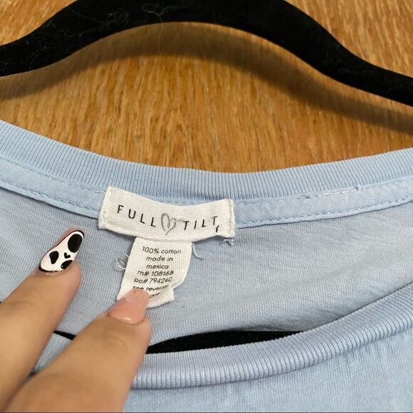 🍄 Tilly’s Full Tilt Baby Blue Long Sleeve Crop Top - Picture 3 of 5